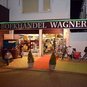 Feest bij Boekhandel Wagner in Sassenheim.