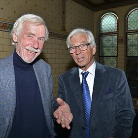Jan Pieter Kok (Studio Eke van Mansvelt), Gerrit Vlieghuis (oud-directeur Van Gorcum). 'Wij hadden samen stiekem een fondsje over Terschelling – we hebben samen zeker 20 boeken gedaan.'