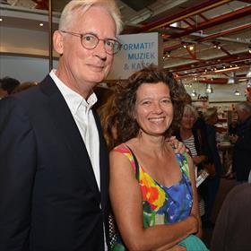 Henk Kraima (boekenvakadviseur) en echtgenote Mieke van Toor.