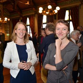 Marian Admiraal (marketing zorg & welzijn Van Gorcum), Mirre Dieleman (projectleider zorg & welzijn Van Gorcum).