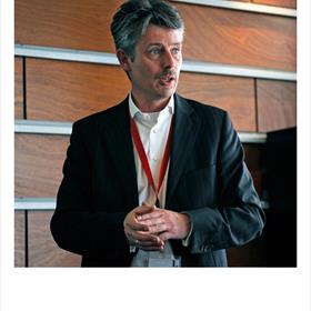 Jan van Schoot (Libris Blz) over eReading, en de daaruit voortkomende spagaat voor de boekhandel.