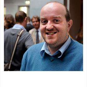 Davy Hanegreefs (innovatiemanager, Boek.be). &#39;Ik had de indruk dat sommige sprekers misschien niet helemaal tot de generatie behoren die de ontwikkelingen nog allemaal goed overzien...&#39;
