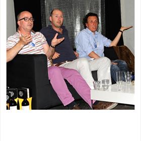Arno Koek (boekhandelaar), Mark Schalekamp (auteur van &#39;De Parvenu&#39;), Paul Sebes (literair agent).