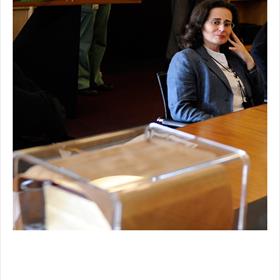 Laura Calligaro, turend naar het 57e facsimile exemplaar van het Grimani brevier. Dat zouden we allemaal wel thuis willen hebben liggen.