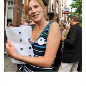 Weerzien onder de kerstboom - Marion Offermans (vertaler), Cyrille Offermans (essayist, criticus), Maria Vlaar (journalist, criticus, interviewer).