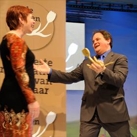 De lente komt: Eppo van Nispen&#160;met&#160;Gouden Tulp voor Tracy Metz.