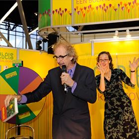 Entertainers Mark Kingsford en&#160;Jantien Kraayeveld in het Lentekriebels Showkwartier.