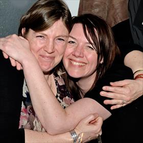 Maria Holtrop (freelance redacteur) en Willemijn Tillmans (Nijgh &amp; Van Ditmar)