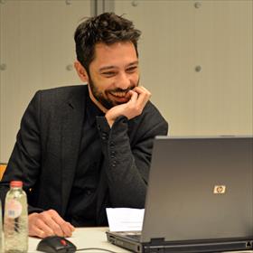 Sander van de Pavert (Lucky TV) moet zelf gelukkig nog steeds hard om zijn eigen filmpjes lachen.