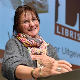 Dat gebeurt je niet elke dag - dat je een staande ovatie krijgt. Charlotte Dematons (auteur &#39;Nederland&#39;)