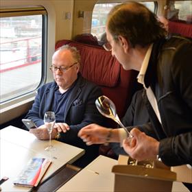 Joop Braakhekke (chef) en Alain Caron.
