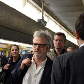Overstappen. Wim de Jong (journalist, co-auteur/fotograaf Tour d&#39;Alain).