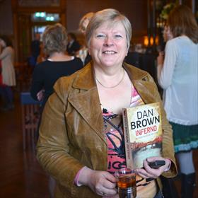 Terug uit de hel: Yolande Ligterink,&#160;één van de drie Nederlandse vertalers van &#39;Inferno&#39;.