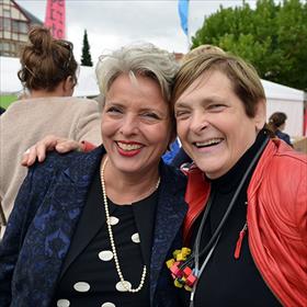 Genomineerde Veronie Snijder (Boekhandel Kramer, Winterswijk), Miriam Mens (v/h boekhandel De Vijf Zinnen, Gorinchem).