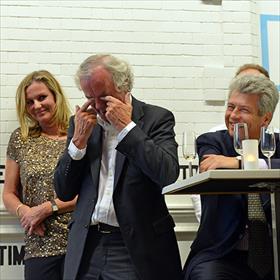 Partir c&#39;est mourir un peu. Francien Schuursma (directeur communicatie &amp; auteursmanagement De Bezige Bij), Robbert Ammerlaan, Maarten Asscher (directeur boekhandel Athenaeum)