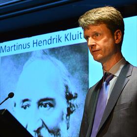 Marnix Croes (historicus en (mede) auteur van Het geheim van Kluitman: 150 jaar geschiedenis van een uitgeverij 1864-2014).