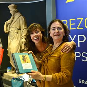 Suzanne van Hooff en Melinda Kónya&#160; (sector marketing en diensten, KB) .