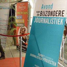 Het Fonds voor Bijzondere Journalistieke Projecten staat midden in de maatschappij. Vanavond is dat de Concertzaal van de Tolhuistuin in Amsterdam.