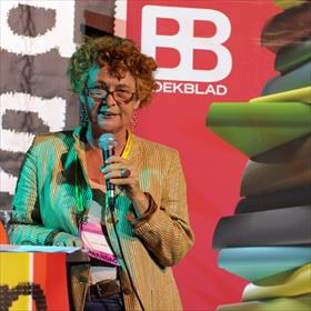 Oliver Wright (group sales director, HarperCollins UK), Caroline Reeders (directeur Van Ditmar Boekenimport).