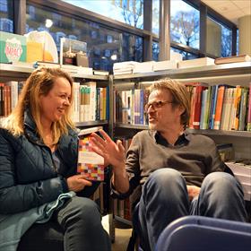 Nog even doornemen: de kunst van conversatie. Mariëtte Baarda (auteur), Rob van Essen (auteur).