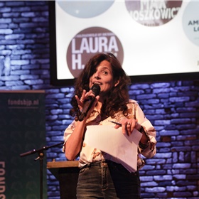 Journalist, columnist en begenadigd radiopresentator Sheila Sitalsing presenteert de Oog-uitzending die speciaal is gewijd aan de Brusseprijs 2019.