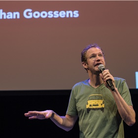 De entr'acte: Johan Goossens legt uit hoe hij zijn ROC-leerlingen stil kreeg met een verhaal over de Tantaluskwelling