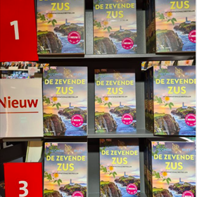 Bij Bruna Het Rond in Houten staat het boek nu al op 1, 2 én 3 van de verkooptop-10