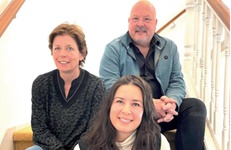 Marc van Gisbergen draagt uitgeverij Marmer over aan zijn dochter
