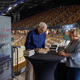 Ike Bekking van de Bilthovense Boekhandel