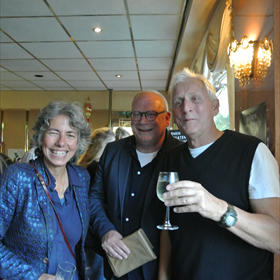 Harmen met Caroline Damwijk (directeur Libris Blz.) en Martijn Griffioen (managing director Overamstel Uitgevers).