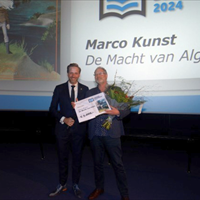 Marco Kunst wint Zeeuwse Boekenprijs met jeugdboek 'De Macht van Algas'