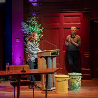 Wytske Versteeg wint Jan Hanlo Essayprijs