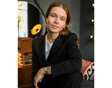 Evie Lukassen start bij Park Uitgevers als junior acquirerend redacteur non-fictie