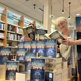 Medewerkers van boekhandel Veenendaal in Amersfoort begonnen direct te lezen