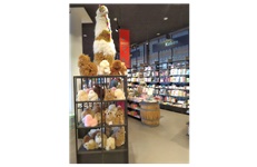 Boekwinkels met bijzonder assortiment non-books (1): Venstra Amstelveen