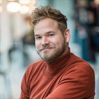 Tomias Keno wint Future Stories Award 2025 in Dubai