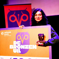 ‘Sprokkelaars’ van Mira Aluç wint De Bronzen Uil 2025