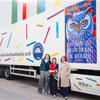 Wilco steunt lezen met speciale vrachtwagen