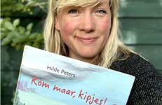 'Kom maar, kipjes' Prentenboek van het jaar