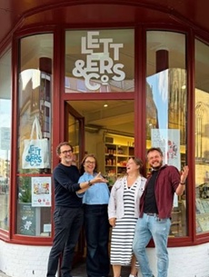 Nieuwe eigenaren voor Letters & Co (Deinze) en Bruna (Groningen)