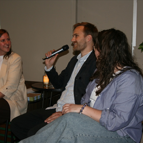 En naast Coebergh zaten agent Rik Kleuver (SBK Literary Agency) en Lisette Lanting (Roodbeen, Nijkerk)