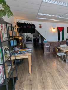 Boekhandelaar twee keer mishandeld