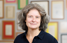 In memoriam Esther Scholten