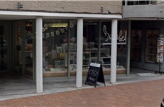 De Zondvloed (Roeselare) en Tiny Stories (Kortijk) dicht