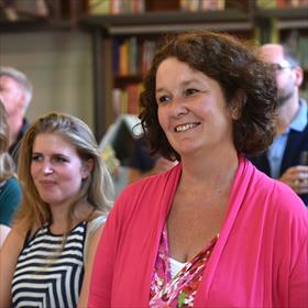 Wij houden van de chef! Marike den Boer (category manager boeken, ECI).