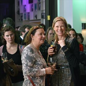 Monique Hagen (auteur), Agnes Vogt (Letterenfonds).