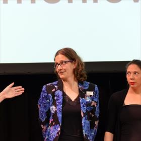 Jennifer Hofstede (bemiddelaar jeugd, de Schrijverscentrale).